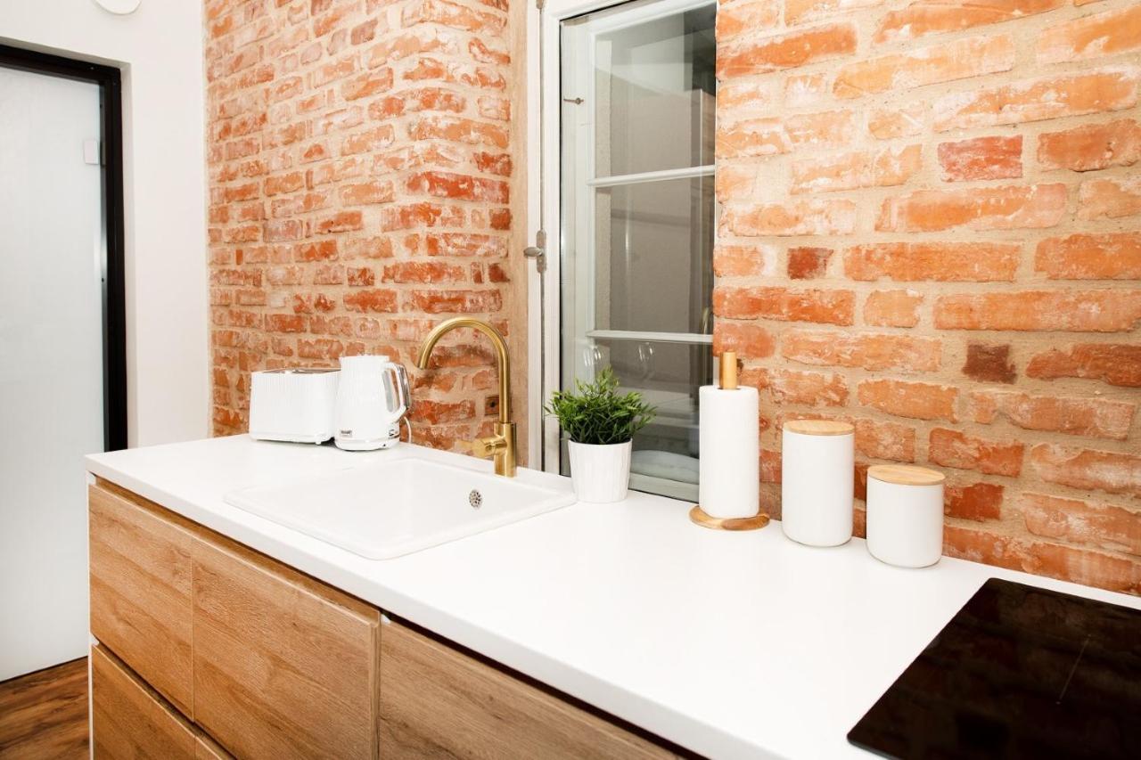 Old Town Luxury Apartment With Sauna Тарту Екстериор снимка