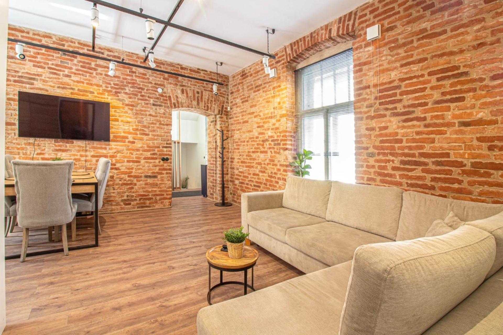 Old Town Luxury Apartment With Sauna Тарту Екстериор снимка